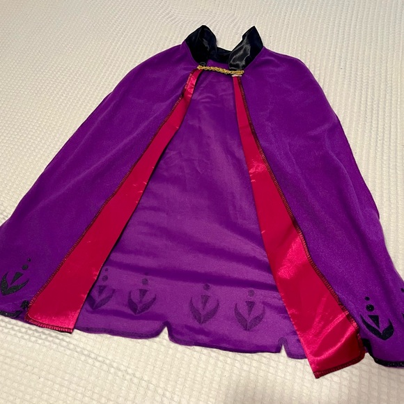 Disney Anna Frozen 2 Purple and Black Kids Costume with Gold Details - Picture 4 of 6